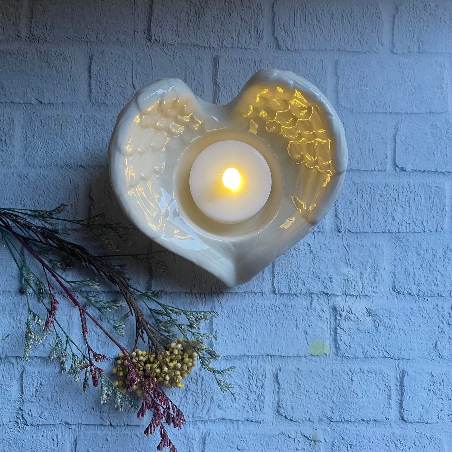 Angel Wing T-light Holder with Flameless Tea Light included, 9cm