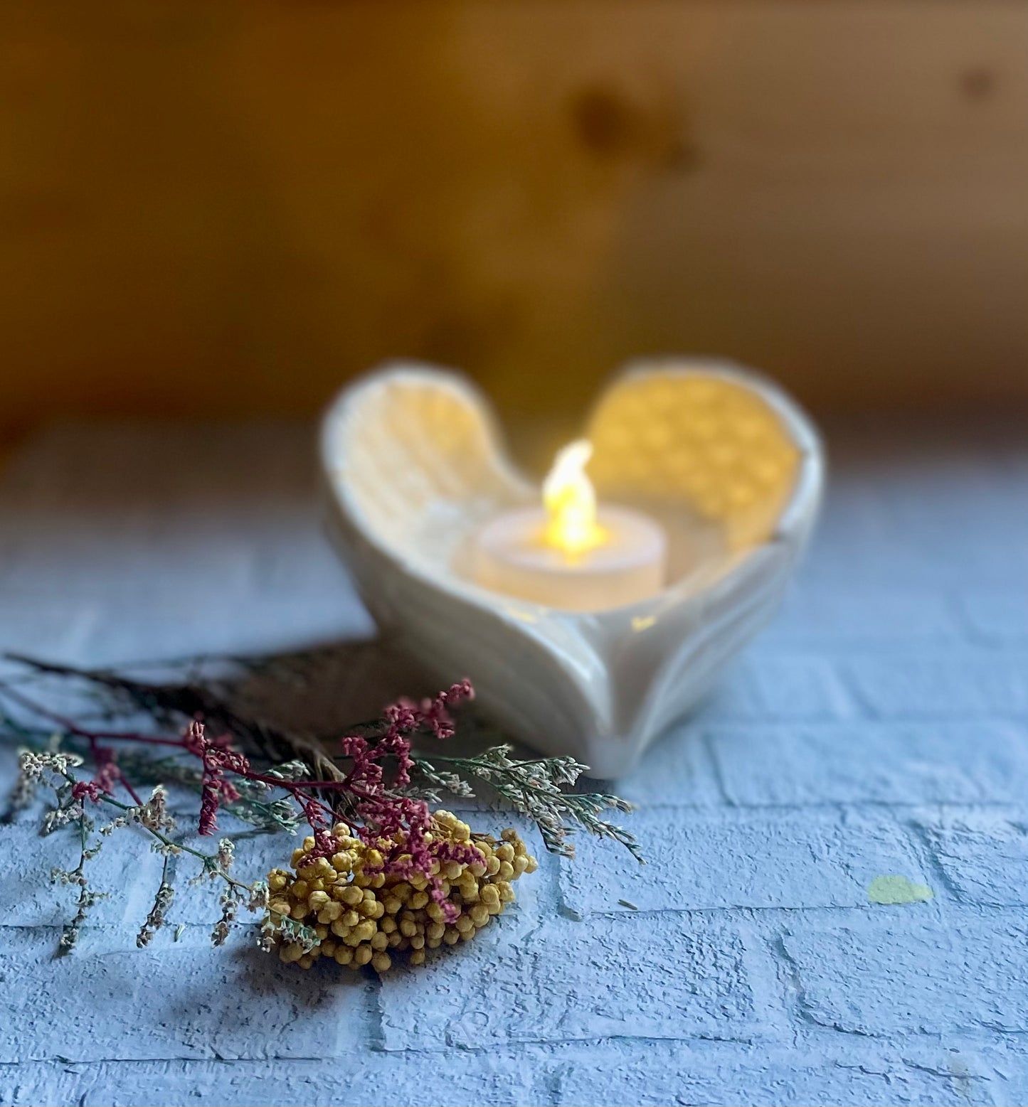 Angel Wing T-light Holder with Flameless Tea Light included, 9cm