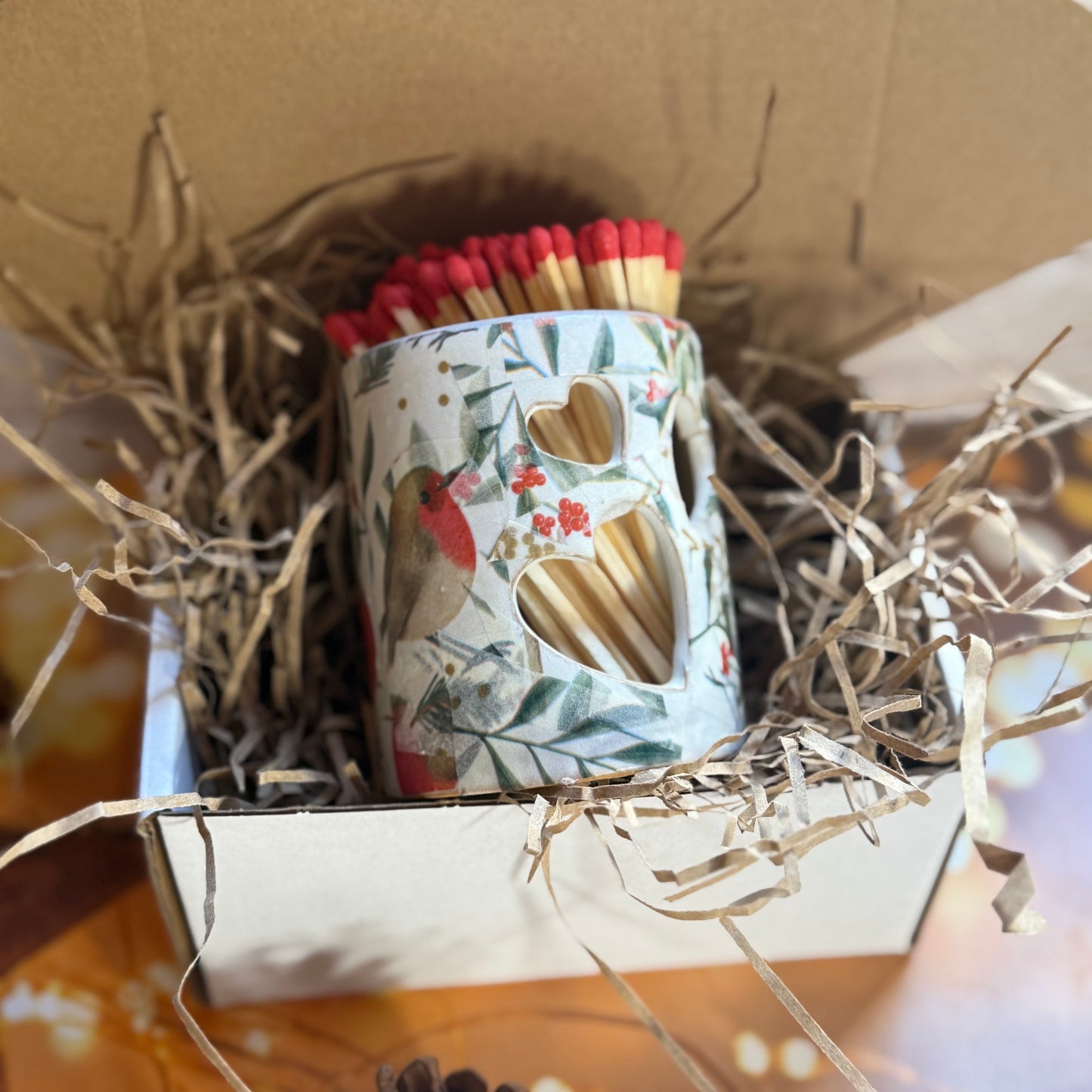 Christmas Robin Match Pot with Strike and Red 10cm Matches