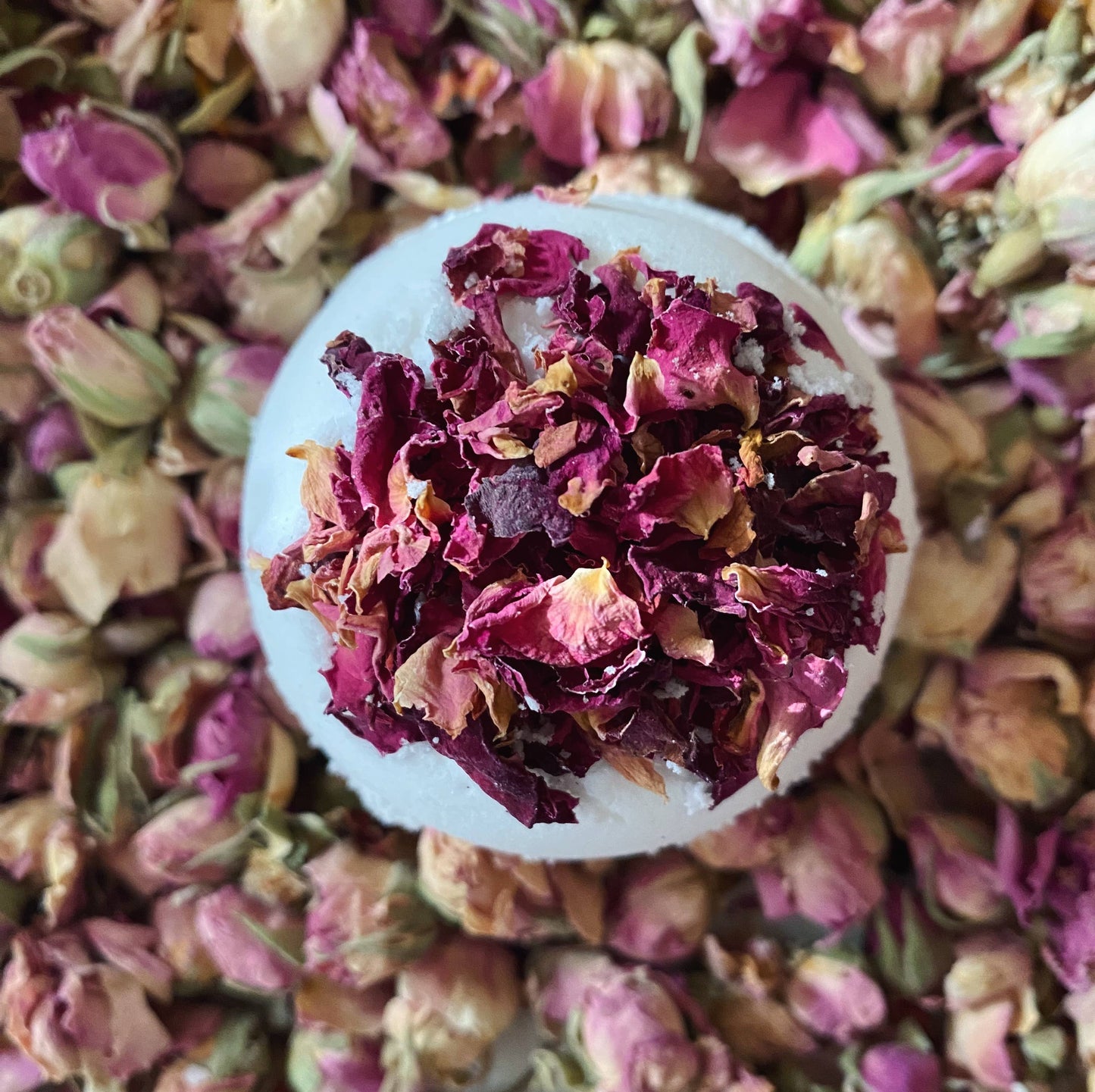 Luxury Floral Foaming Bath Bomb