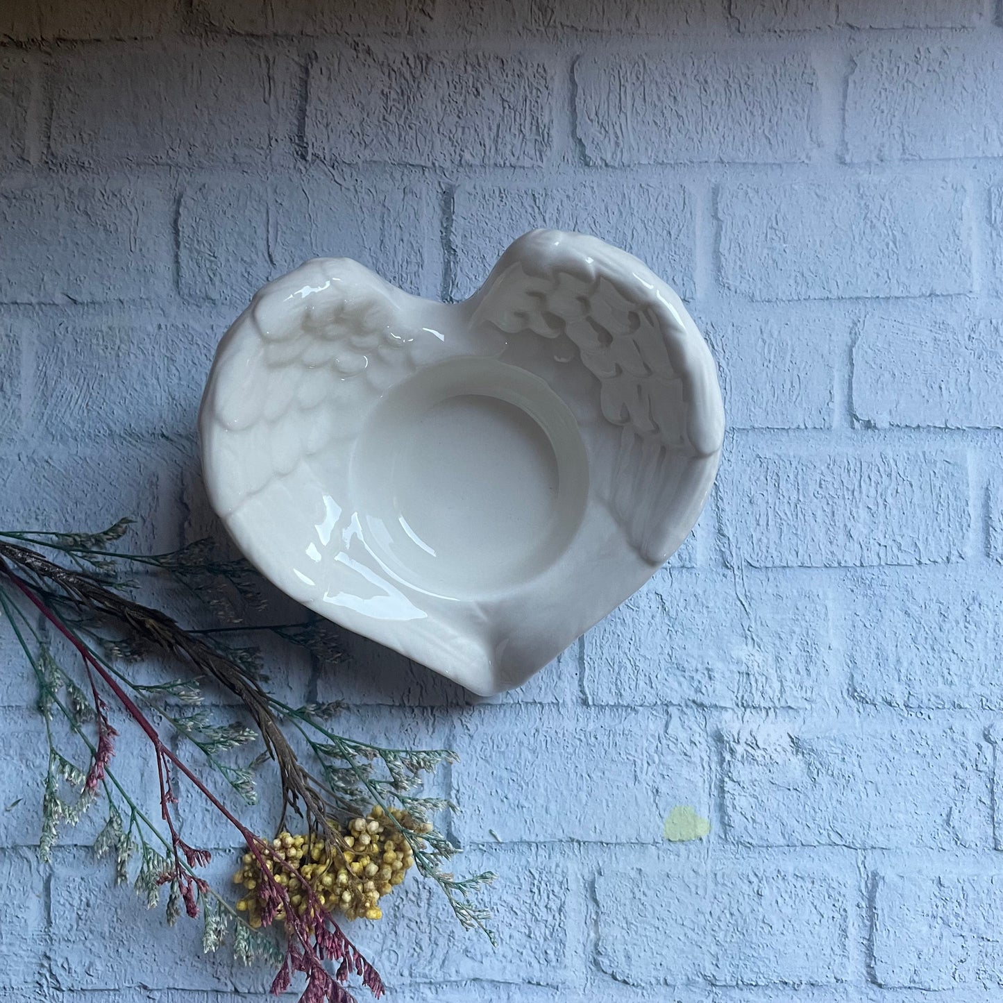 Angel Wing T-light Holder with Flameless Tea Light included, 9cm
