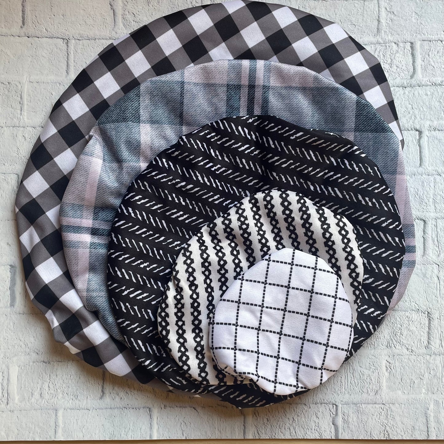 5 Waterproof Reusable Bowl Covers, Eco Friendly Food Cover, Plastic Free Clingfilm Black and White