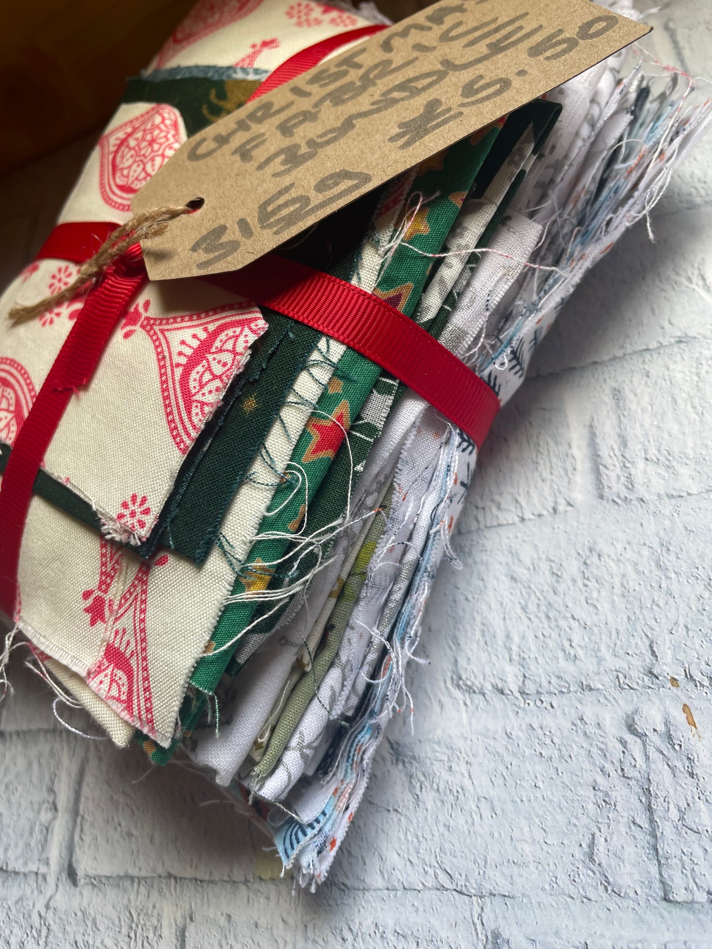 Assorted 100% Cotton Scrap Fabric Bundles, Floral Fabric, Animal Fabric, Christmas Fabric, Children’s Craft Fabric, Quilt Fabric - Approx 300 grams