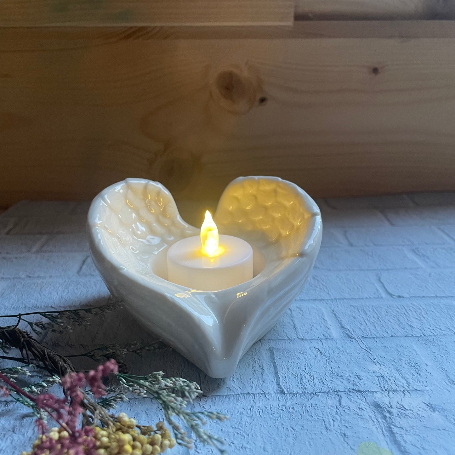 Angel Wing T-light Holder with Flameless Tea Light included, 9cm