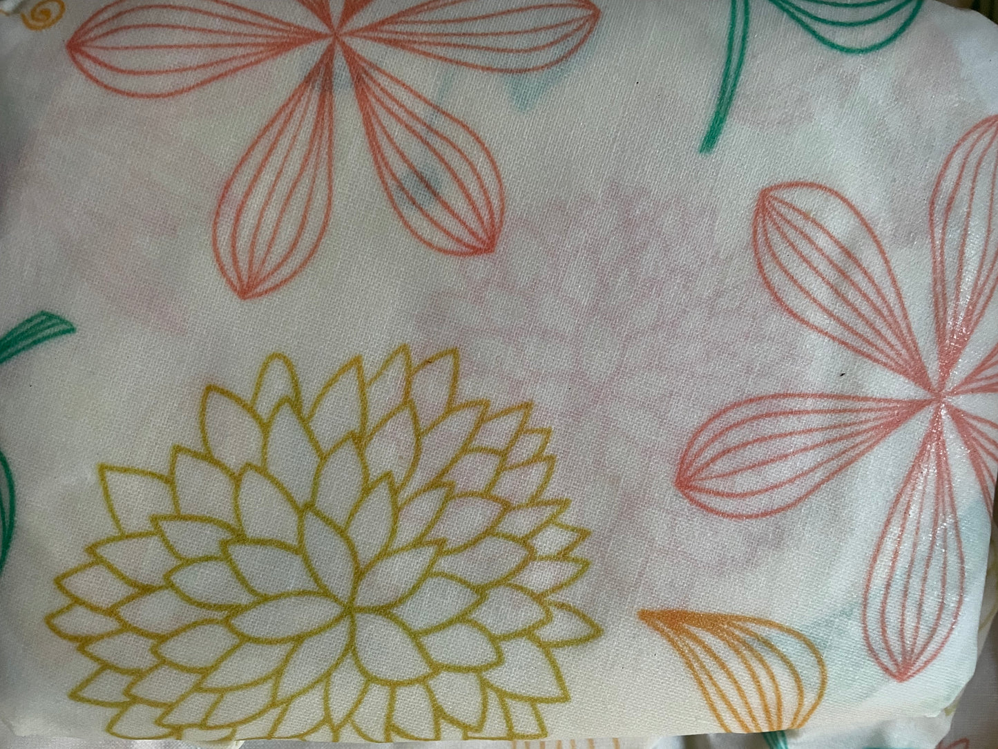 Set of 3 Elasticated Beeswax Bowl Covers, Size 14cm, 19cm and 24cm Chrysanthemum