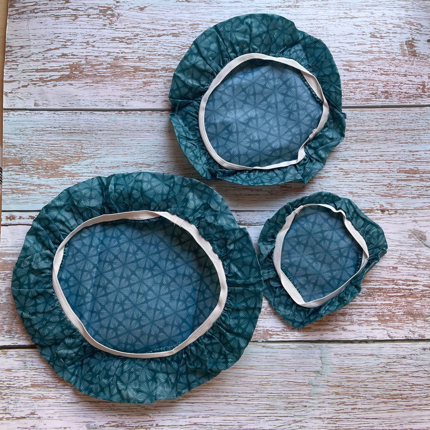 Set of 3 Elasticated Beeswax Bowl Covers, Size 14cm, 19cm and 24cm