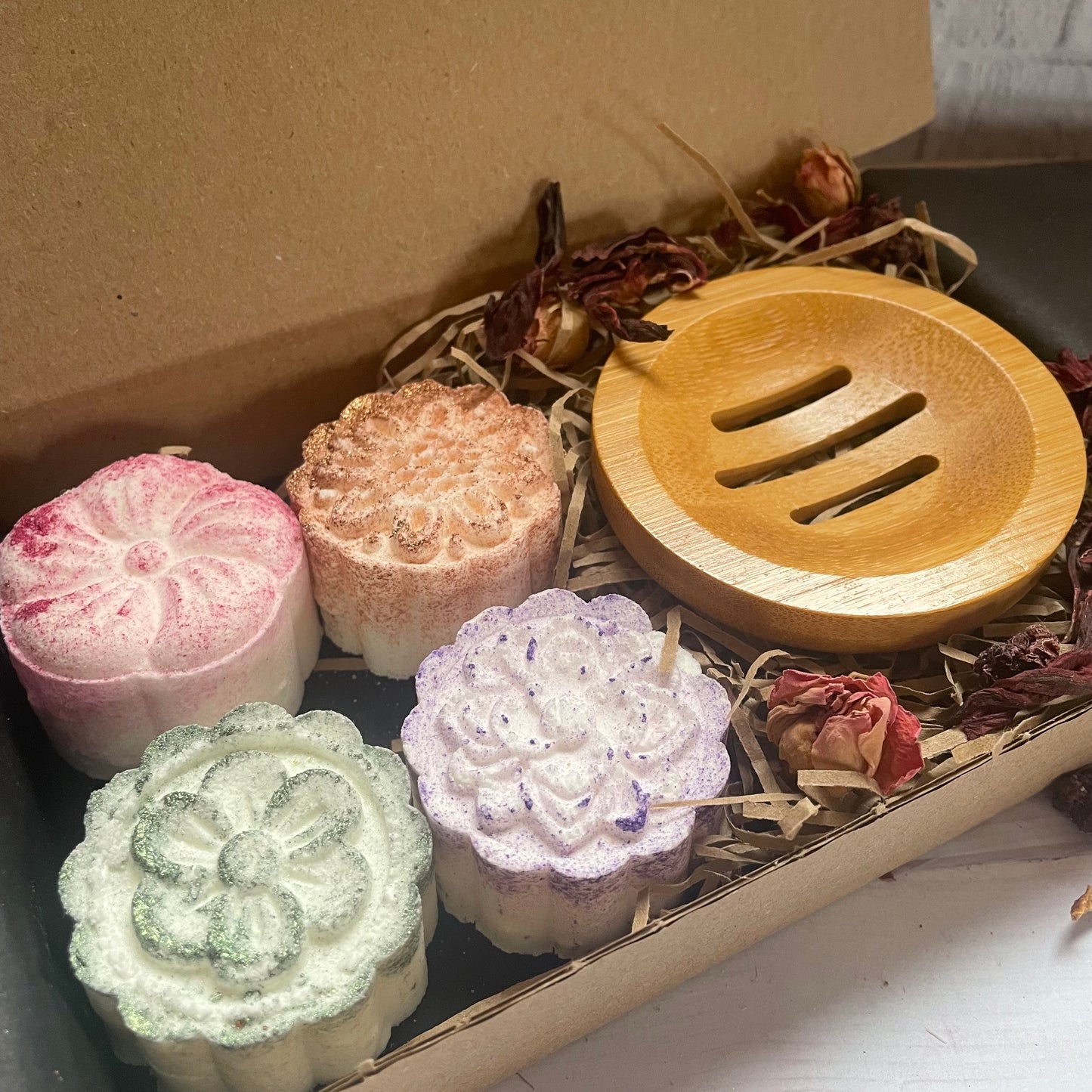 Luxury Flower-Shaped Shower Steamers, Handmade Essential Oil Aromatherapy Shower Fizzers, Pretty Shower Steamers
