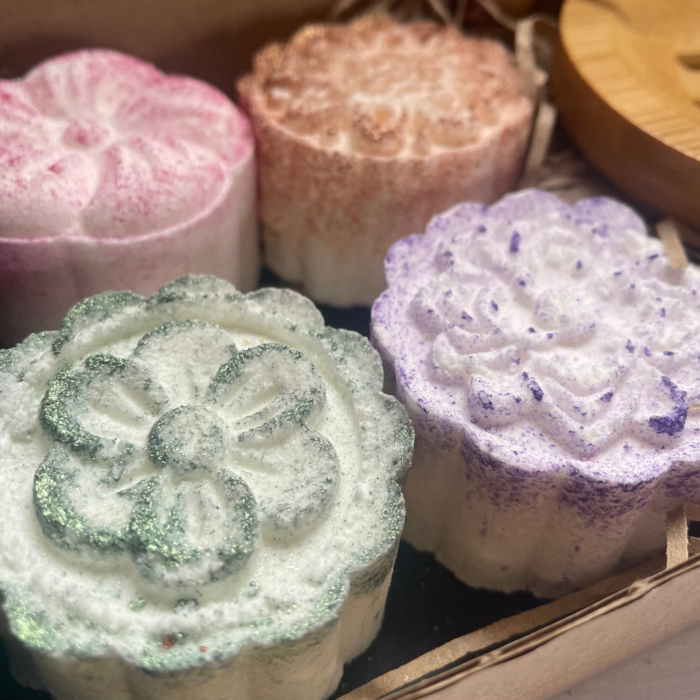 Luxury Flower-Shaped Shower Steamers, Handmade Essential Oil Aromatherapy Shower Fizzers, Pretty Shower Steamers