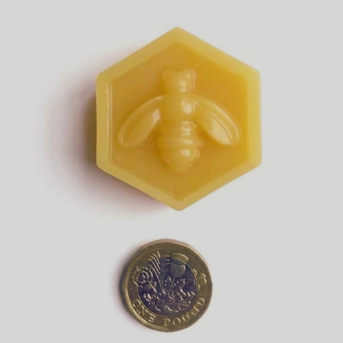 Eco friendly Rewaxing Wax Block for refreshing beeswax wraps