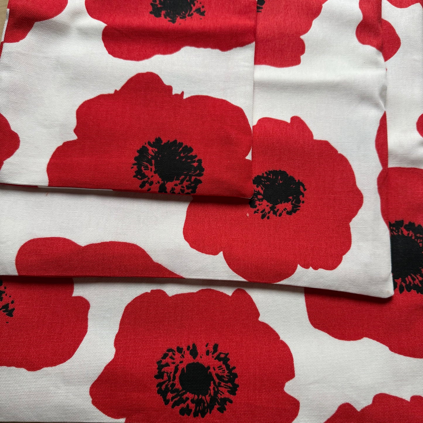 3 x Red Poppy Fabric Gift Bags: Reusable Drawstring Pouches, Set of 3, Small, Medium and Large