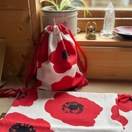 3 x Red Poppy Fabric Gift Bags: Reusable Drawstring Pouches, Set of 3, Small, Medium and Large
