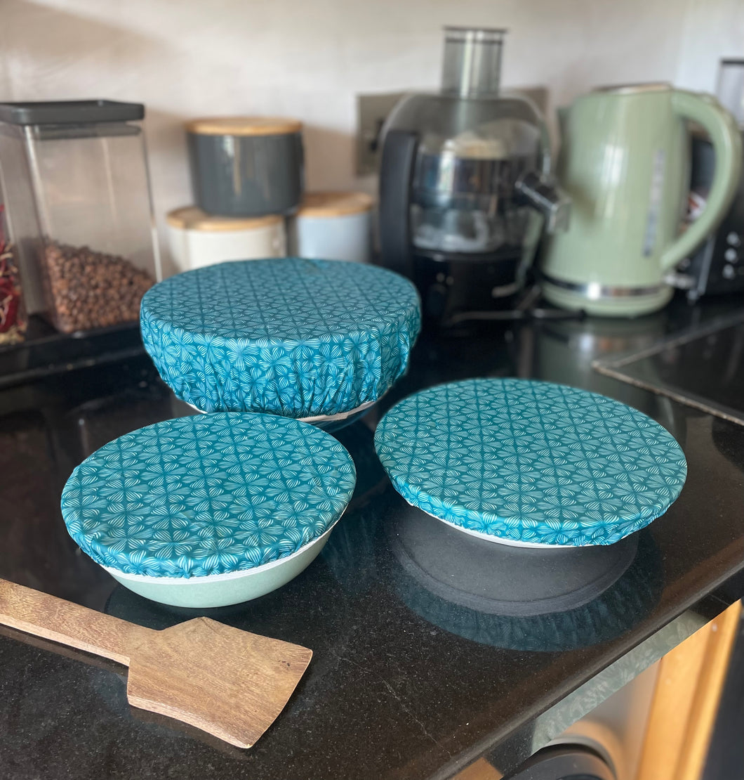 Set of 3 Elasticated Beeswax Bowl Covers, Size 14cm, 19cm and 24cm