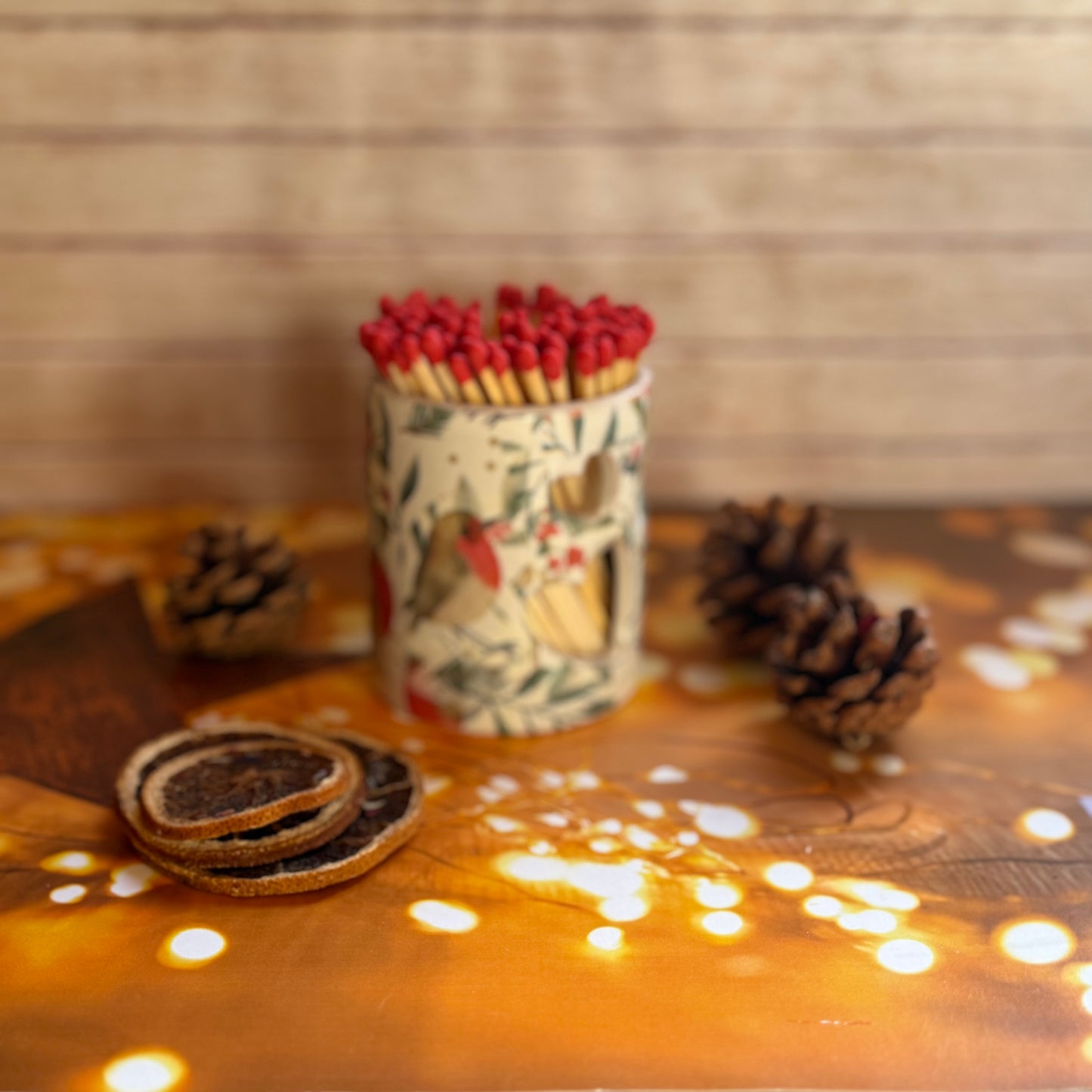 Christmas Robin Match Pot with Strike and Red 10cm Matches