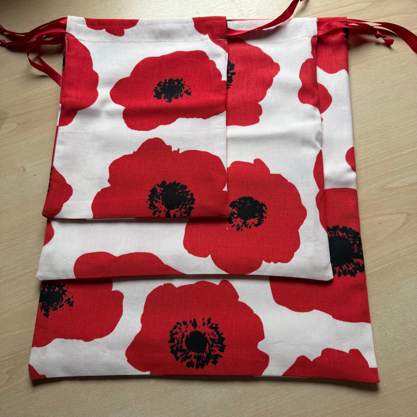 3 x Red Poppy Fabric Gift Bags: Reusable Drawstring Pouches, Set of 3, Small, Medium and Large