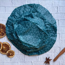 Load image into Gallery viewer, Set of 3 Elasticated Beeswax Bowl Covers, Size 14cm, 19cm and 24cm
