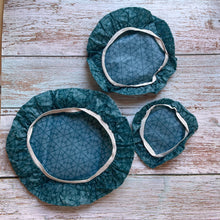 Load image into Gallery viewer, Set of 3 Elasticated Beeswax Bowl Covers, Size 14cm, 19cm and 24cm
