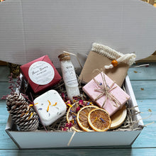 Load image into Gallery viewer, Luxury Pamper Box, Vegan Skincare Shower and Bath Hamper, Handmade Spa Set, Gift Box for Mum, Nan, Unique Mother’s Day
