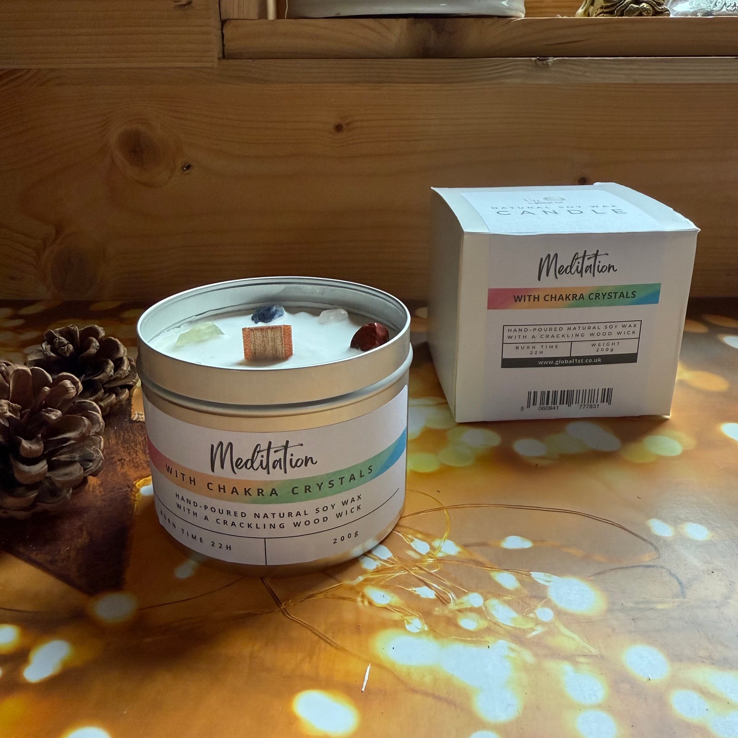 Meditation Scented Candle with 7 Chakra Crystals, Hand-poured Natural Soy Wax with a Crackling Wood Wick