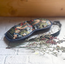 Load image into Gallery viewer, William Morris Strawberry Thief Lavender and Velvet Boxed Sleep Mask
