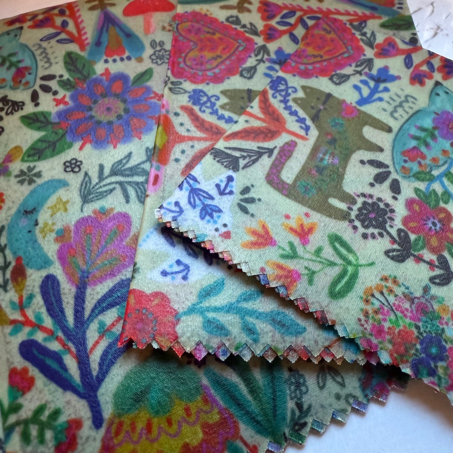 Pretty Print Set of 3 (S,M,L) Beeswax Wraps | Eco Friendly Sandwich Wraps