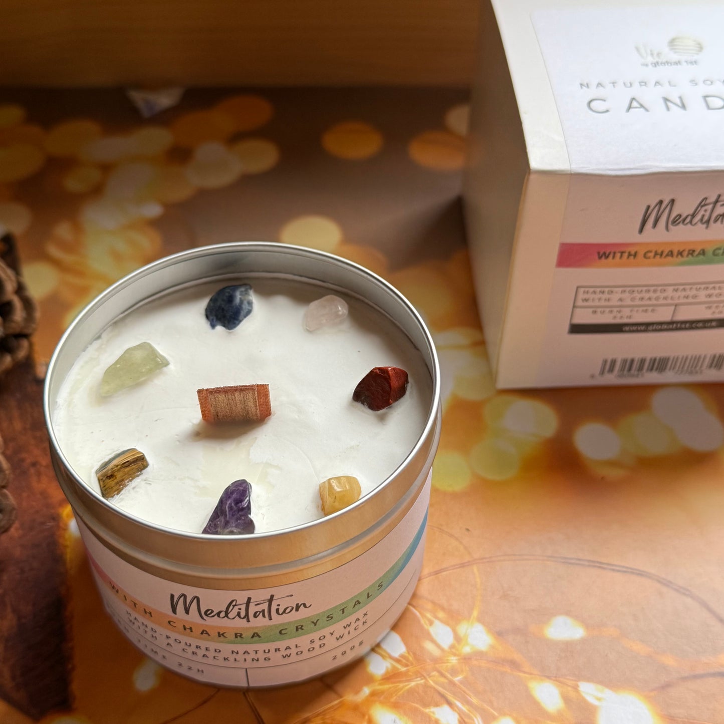 Meditation Scented Candle with 7 Chakra Crystals, Hand-poured Natural Soy Wax with a Crackling Wood Wick