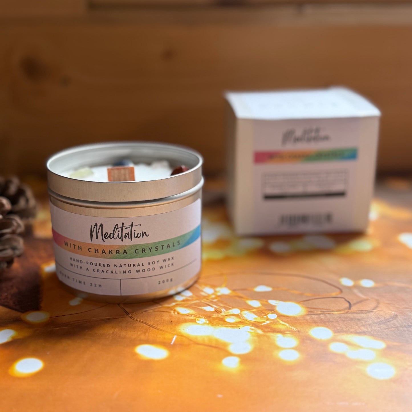 Meditation Scented Candle with 7 Chakra Crystals, Hand-poured Natural Soy Wax with a Crackling Wood Wick